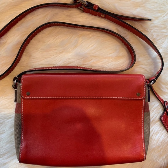 BURBERRY Red Henham House Check Canvas Crossbody - Picture 4 of 8